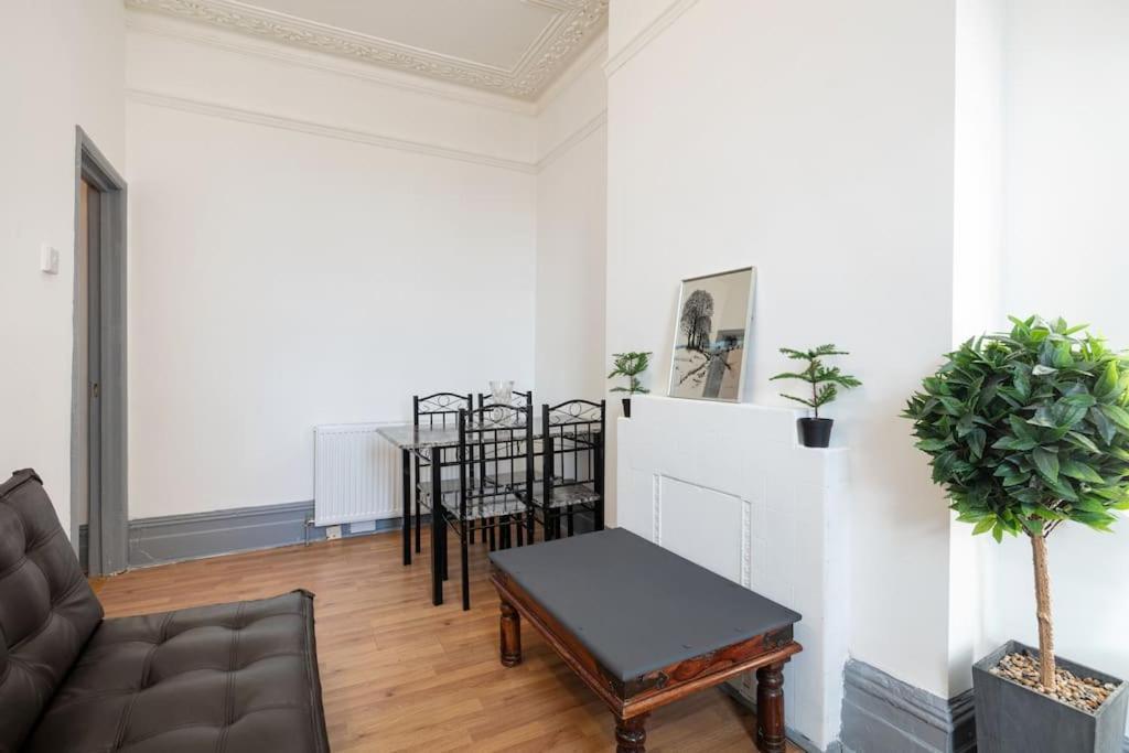 2A - Bright & Airy 2 Bed Flat - 20 Mins To Central 런던 외부 사진