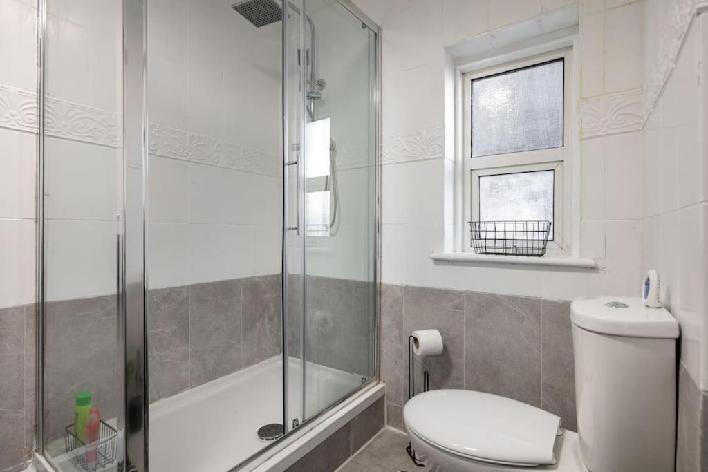 2A - Bright & Airy 2 Bed Flat - 20 Mins To Central 런던 외부 사진