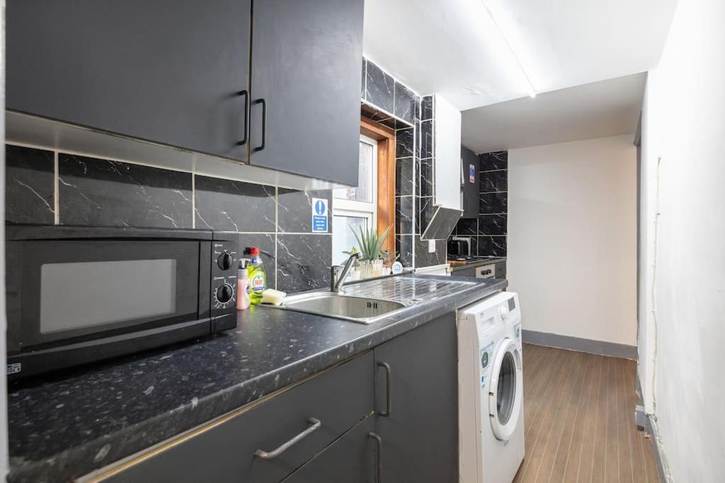 2A - Bright & Airy 2 Bed Flat - 20 Mins To Central 런던 외부 사진