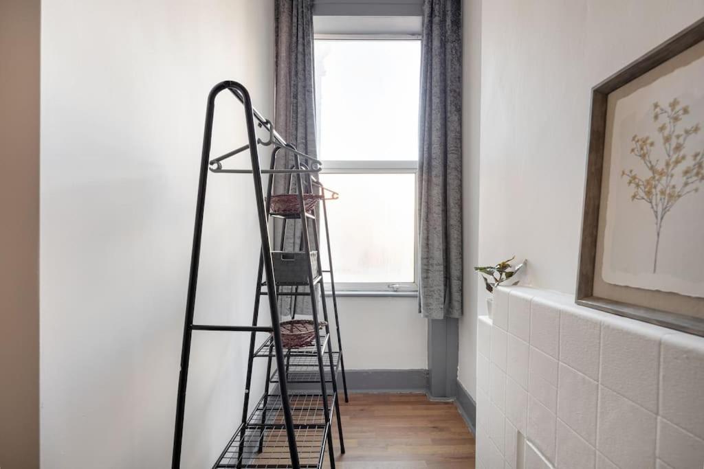 2A - Bright & Airy 2 Bed Flat - 20 Mins To Central 런던 외부 사진
