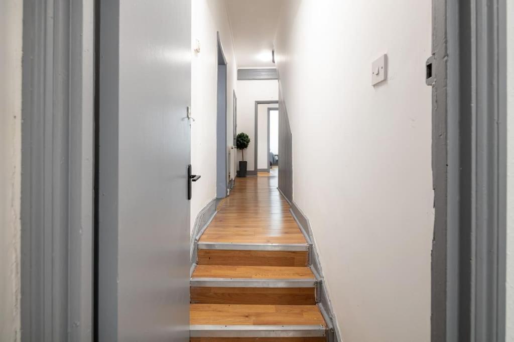 2A - Bright & Airy 2 Bed Flat - 20 Mins To Central 런던 외부 사진